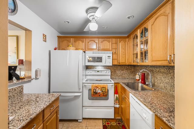 124 Southampton B, West Palm Beach, FL 33417