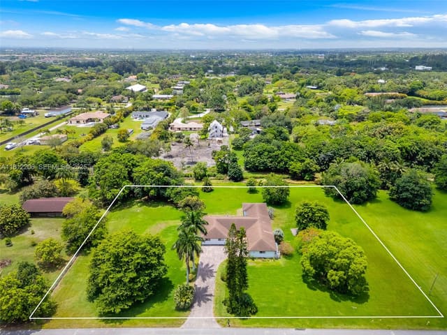17550 SW 59th Court, sold in Fla Fruit Lands Co Sub No, Plantation, FL