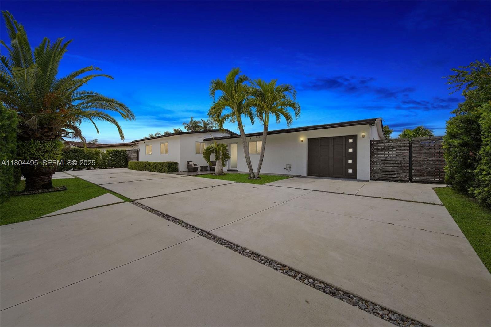 4 bedroom home for sale at 17930 85th, Hialeah, FL 33015 — $955,000
