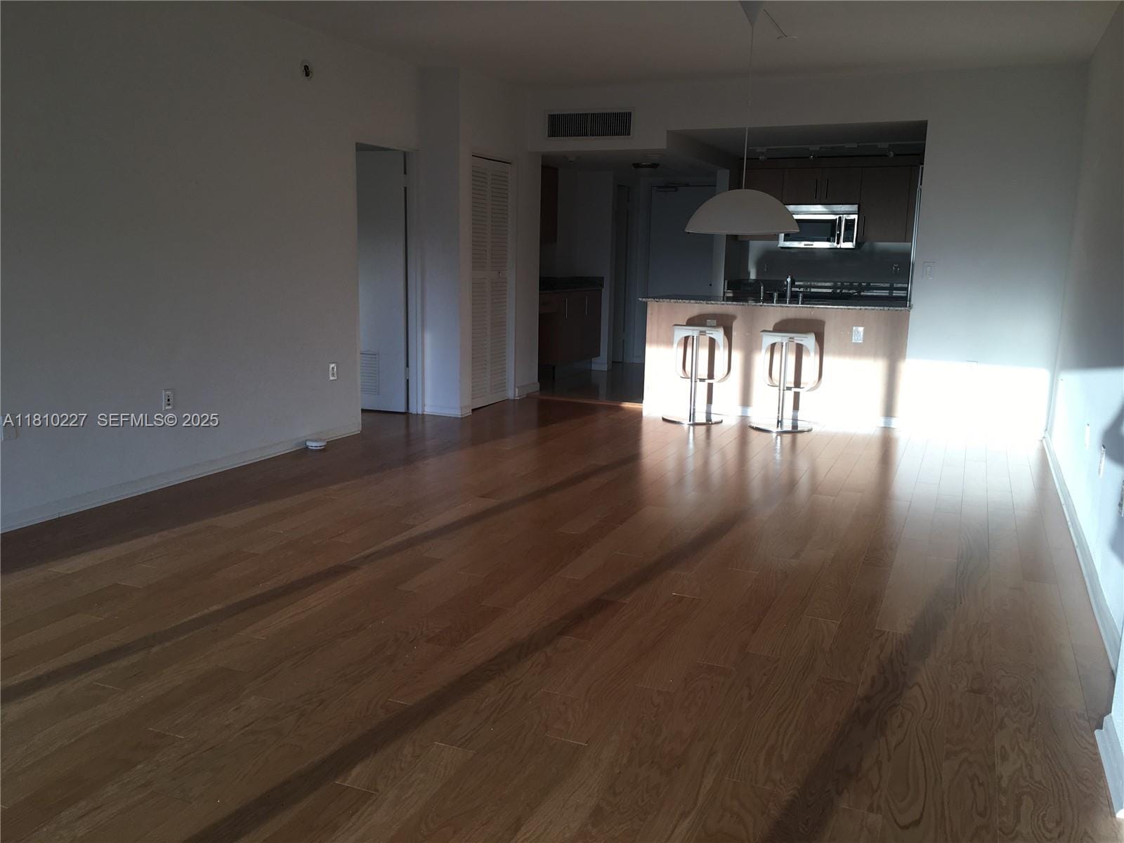 10275 Collins Avenue 628 — photo 7