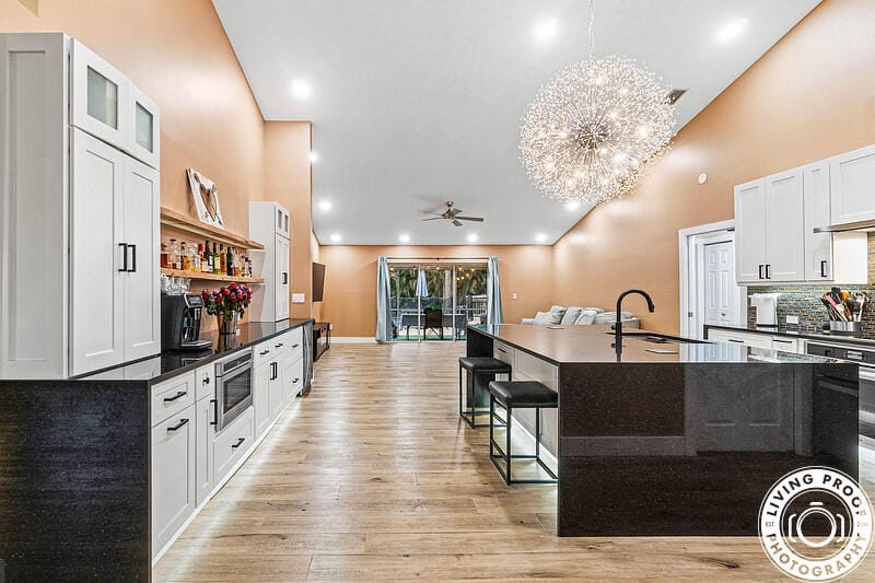 4038 Calamondin Boulevard — photo 3