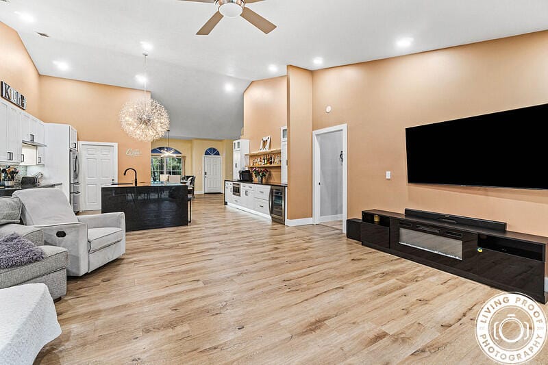 4038 Calamondin Boulevard — photo 6