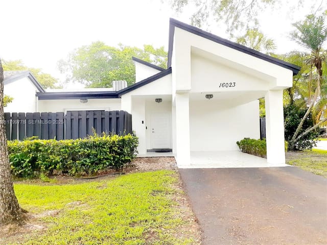 16023 S Fairway Terrace 118, sold in Villas AT Bonaventure IN, Weston, FL