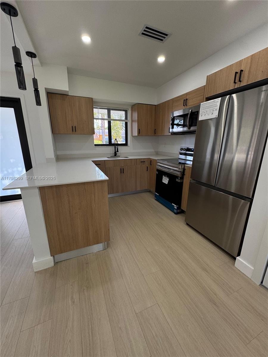 421 SW 11th Avenue, Hallandale Beach, FL 33009 photo 2