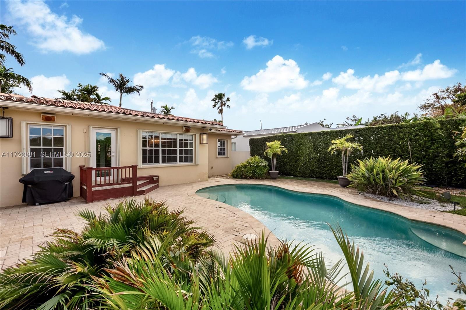 8934 Emerson Avenue, Surfside, FL 33154