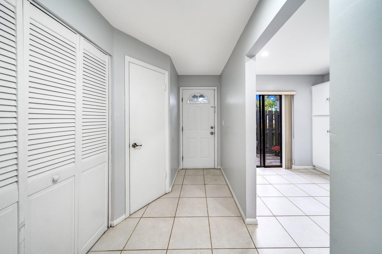 4919 NW 82nd Avenue 804, Lauderhill, FL 33351 photo 15