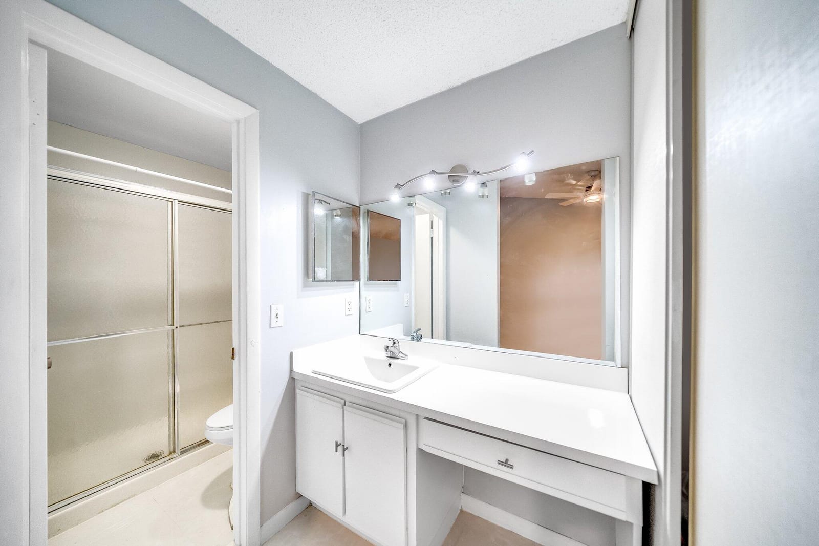 4919 NW 82nd Avenue 804, Lauderhill, FL 33351 photo 27