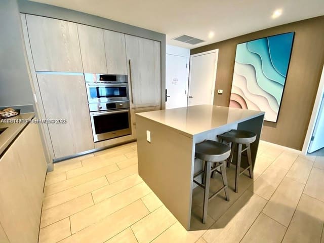 4010 S Ocean Drive R1905, Hollywood, FL 33019