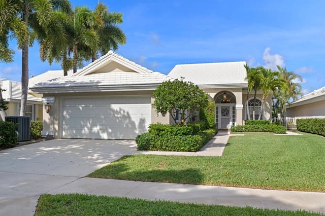 1415 Bear Island Drive, sold in Bear Island, West Palm Beach, FL