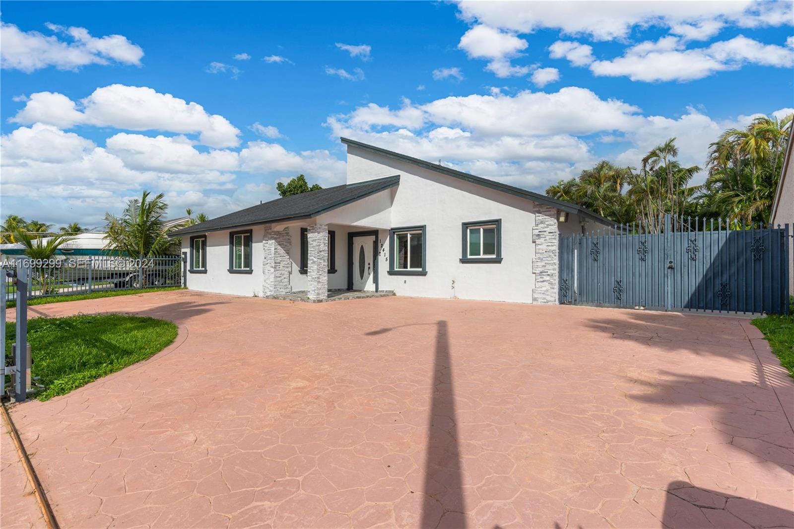 12415 SW 207th Terrace, Miami, FL 33177