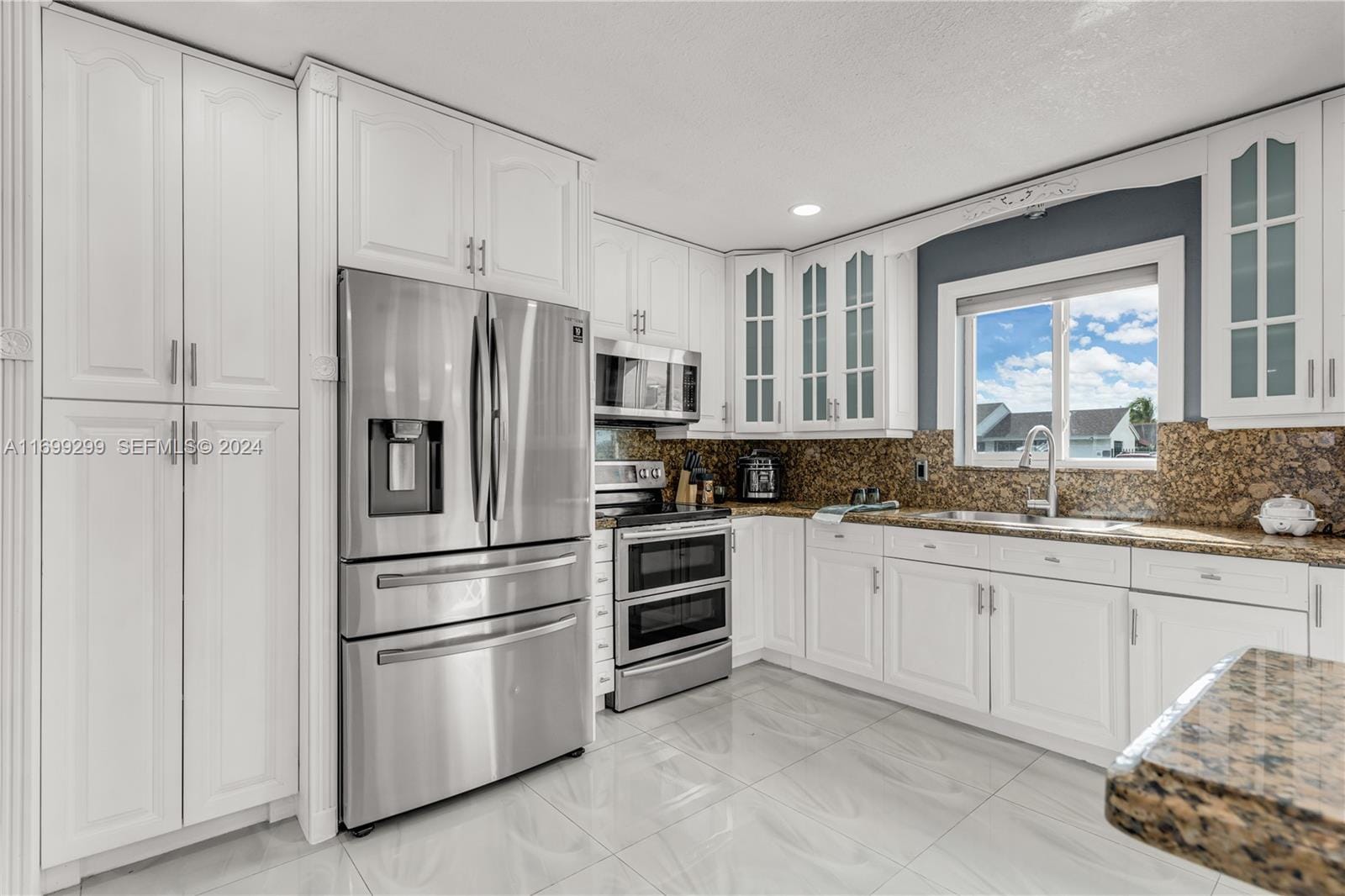 12415 SW 207th Terrace, Miami, FL 33177 photo 12