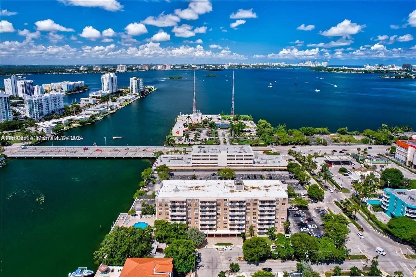 1455 N Treasure Drive 3R, North Bay Village, FL 33141, North Bay Village