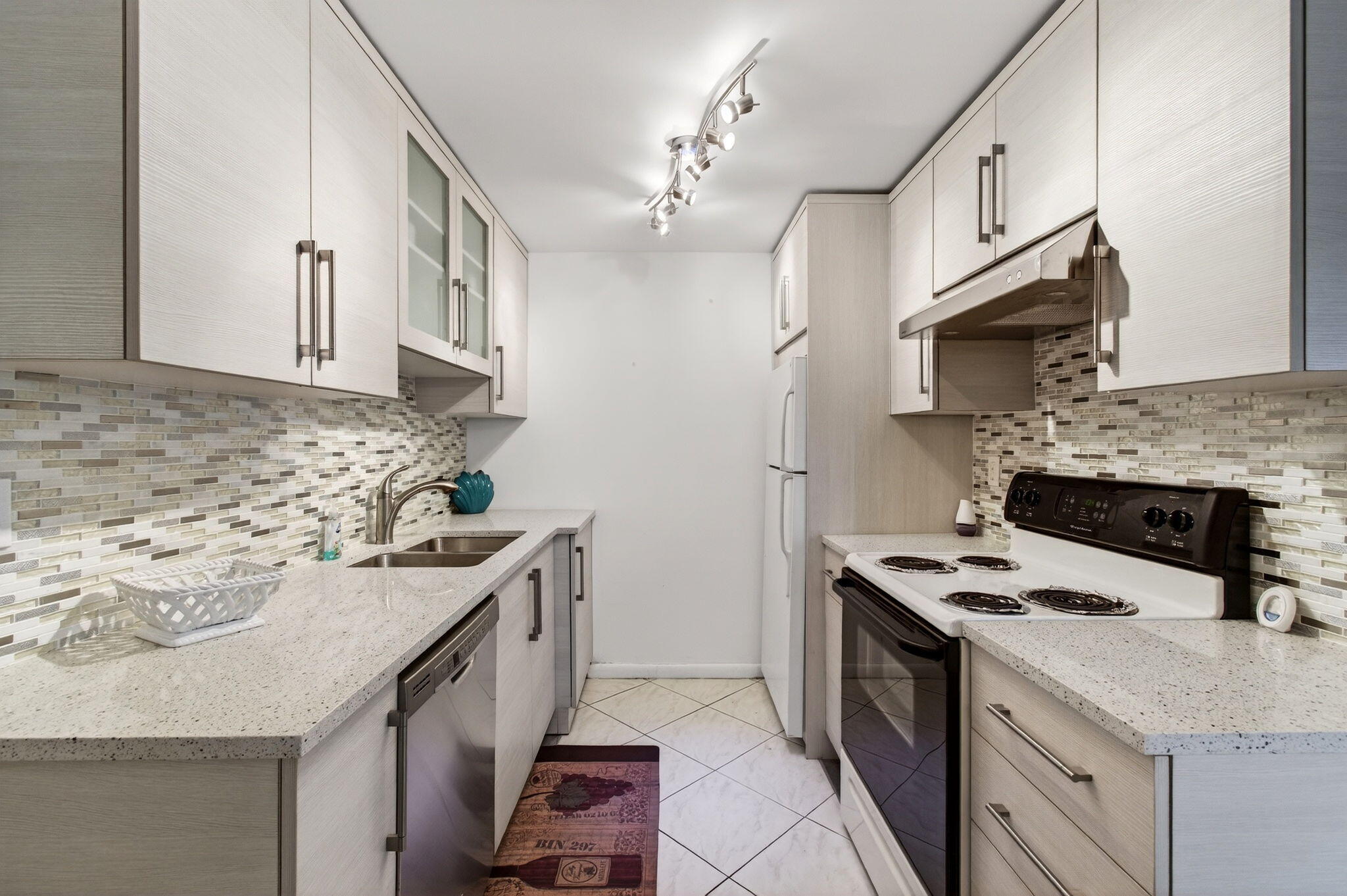 2070 Guildford D, Boca Raton, FL 33434 photo 17