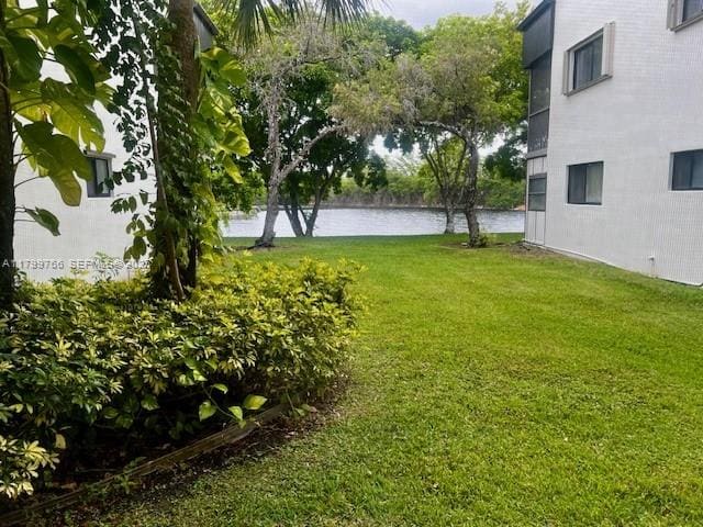 9920 NW 68th Place 103, sold in Tamarac Gardens Condomini, Tamarac, FL