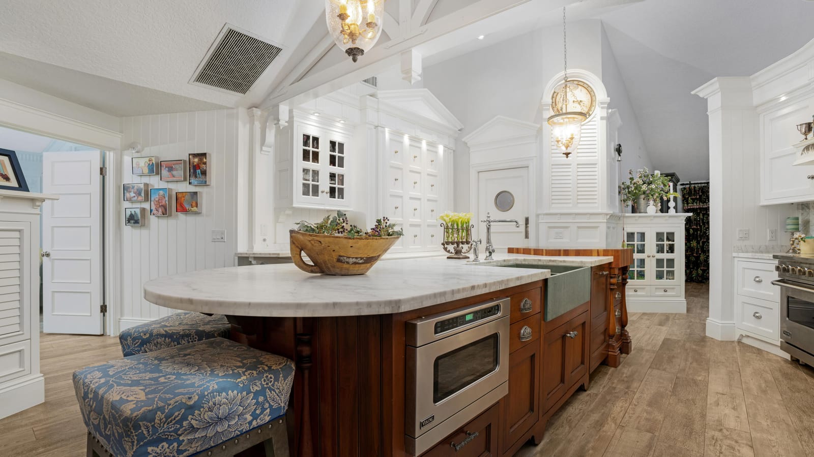 6000 Eagles Nest Drive — photo 10