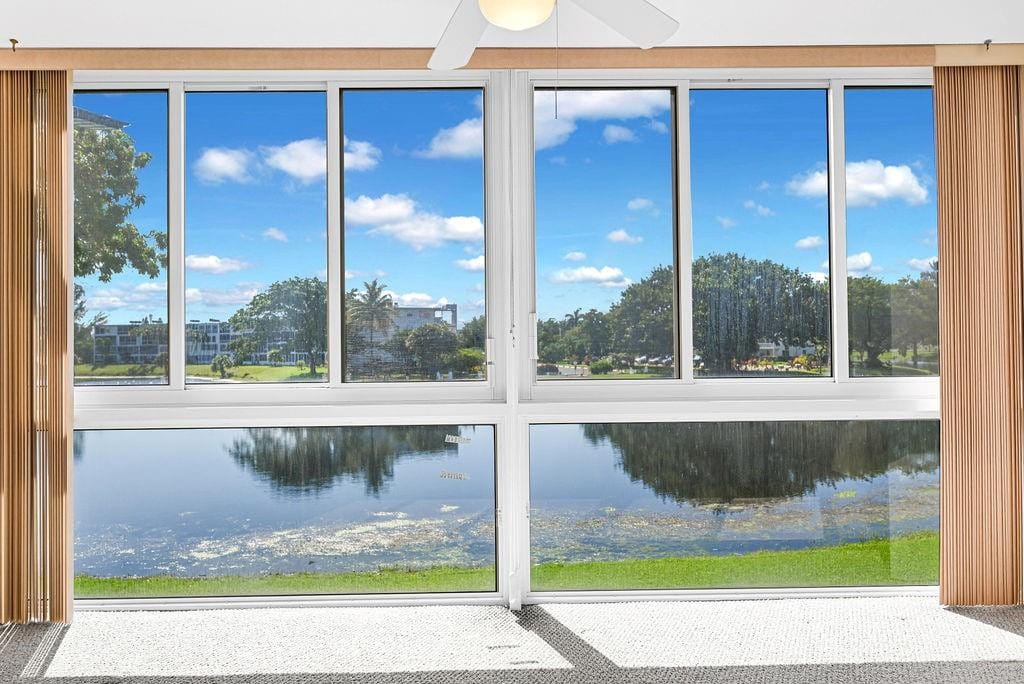2021 Durham A A, Deerfield Beach, FL 33442 photo 2