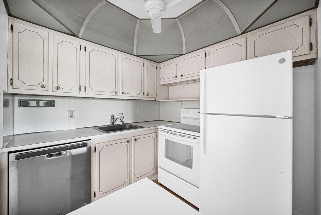 2021 Durham A A, Deerfield Beach, FL 33442 photo 3