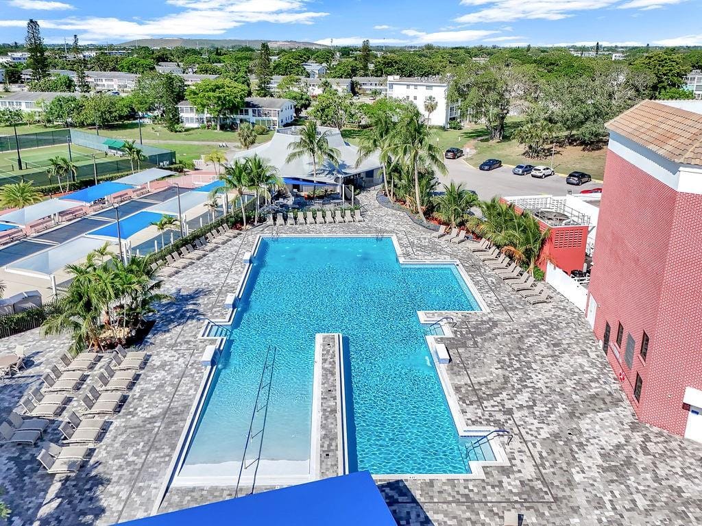 2021 Durham A A, Deerfield Beach, FL 33442 photo 30