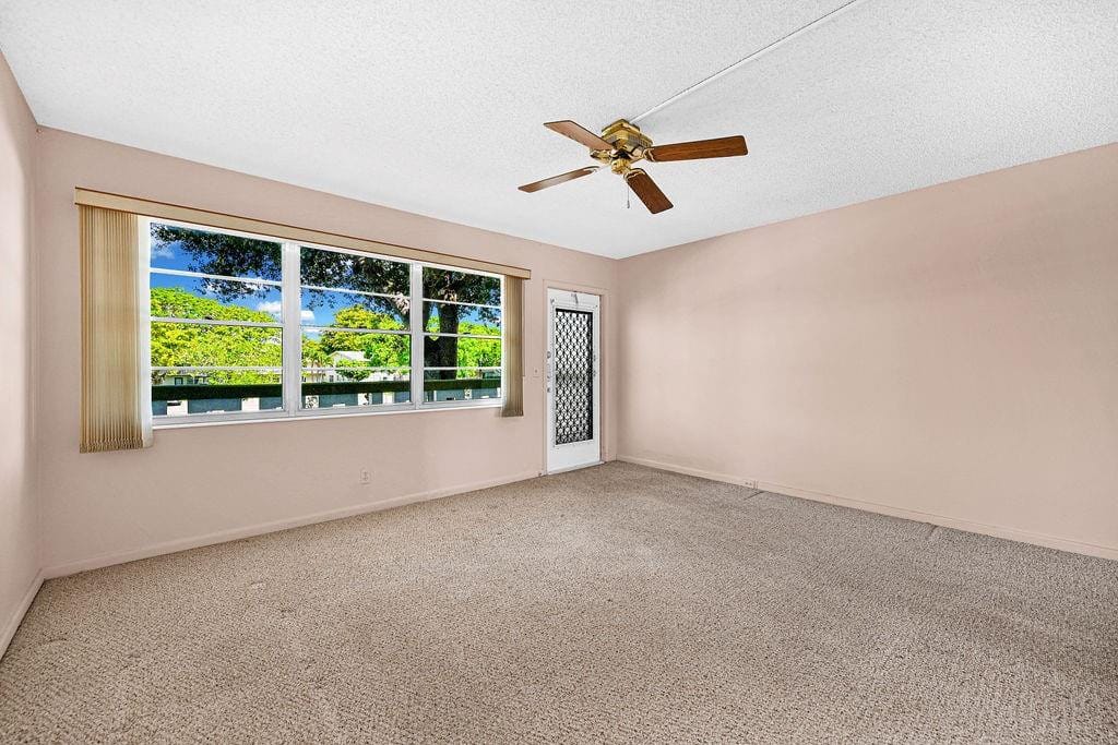 2021 Durham A A, Deerfield Beach, FL 33442 photo 10