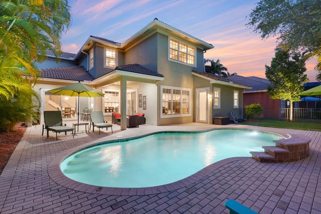127 Via Castilla, sold in Paseos, Jupiter, FL