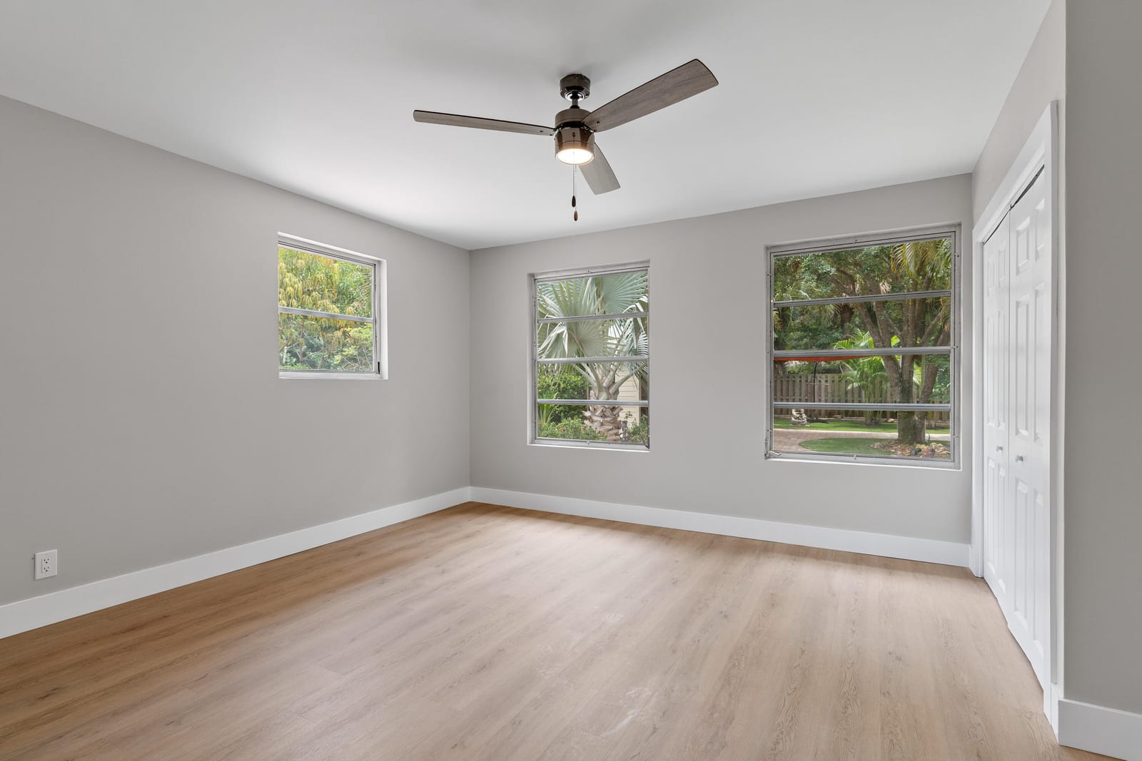 709 SW Bryant Avenue, Stuart, FL 34994 photo 24