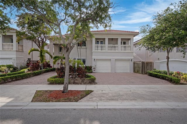 13850 SW 132nd Avenue, sold in Venezia Lakes, Miami, FL