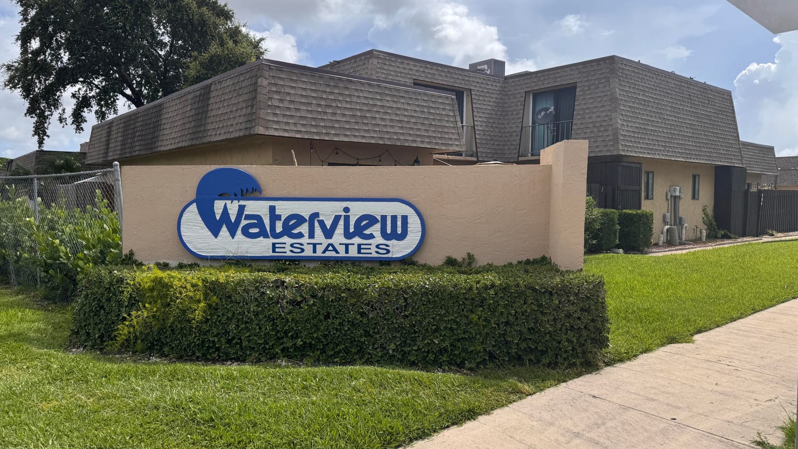 1301 Waterview Circle, Palm Springs, FL 33461 photo 15
