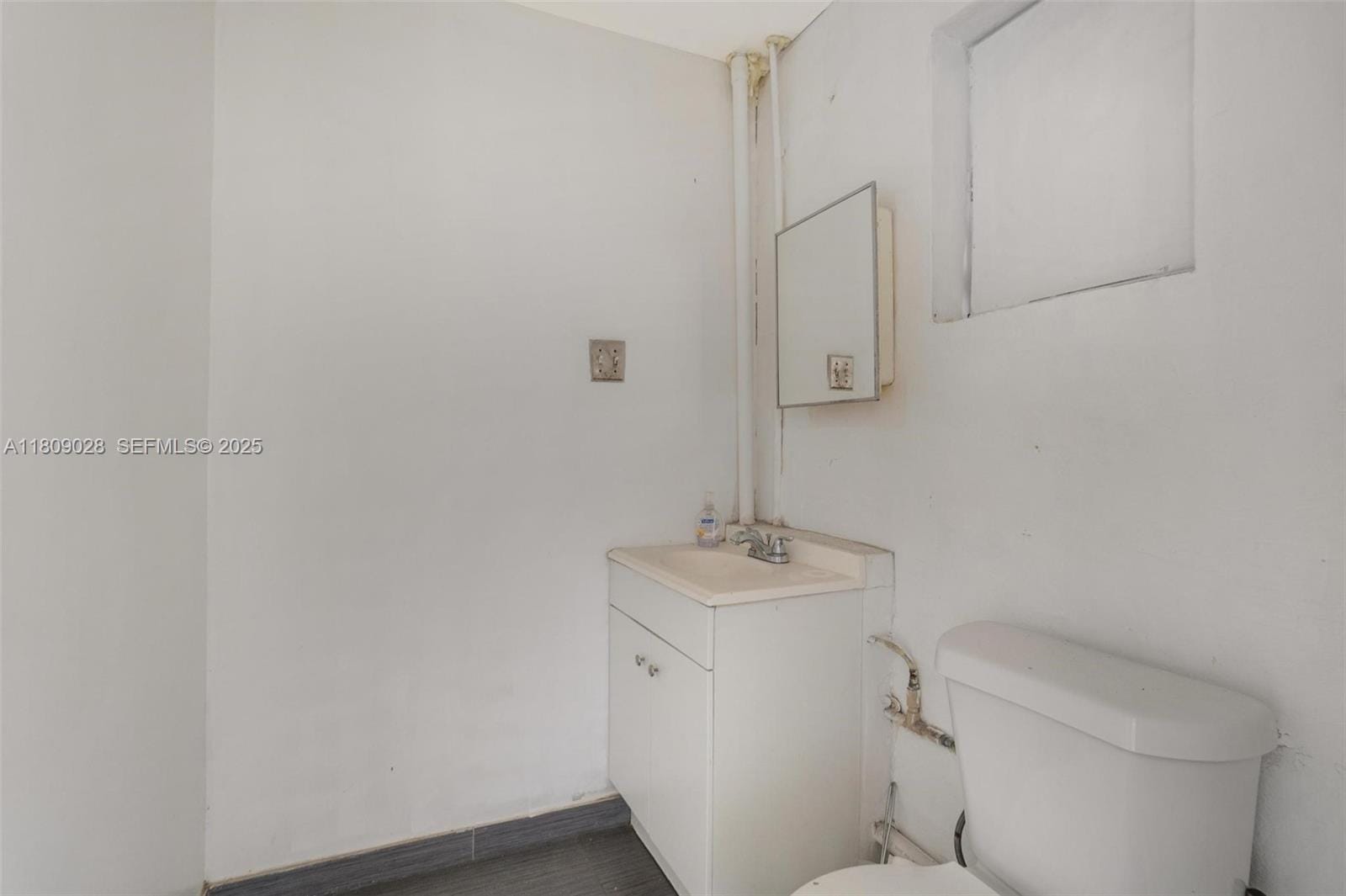 2200 SW 58th Avenue, West Park, FL 33023 photo 27