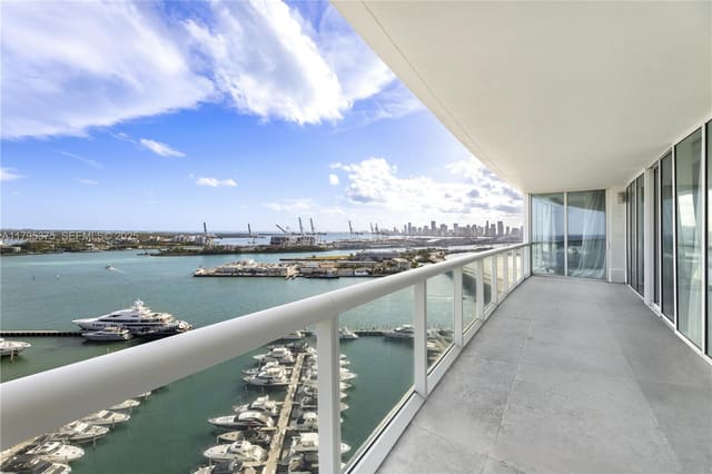 450 Alton Road 2303, Miami Beach, FL 33139
