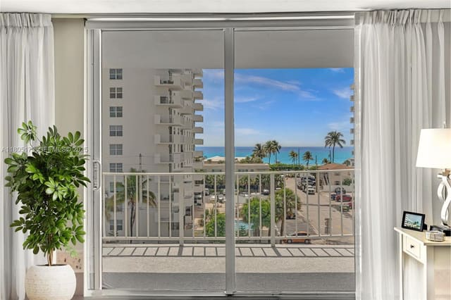 1410 S Ocean Drive 502, sold in Trafalgar Towers Condomin, Hollywood, FL