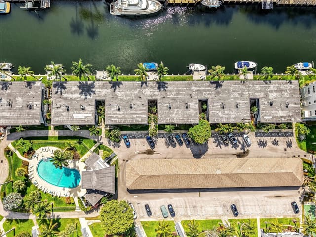 180 Isle Of Venice Drive 127, sold in The Oasis, Fort Lauderdale, FL
