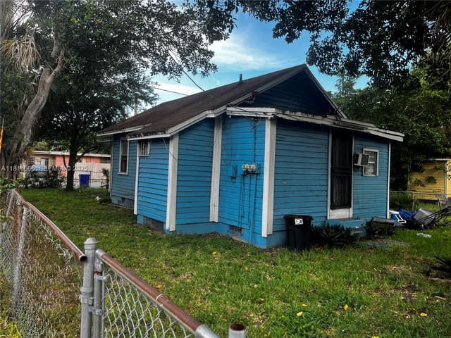 5750 NW 5th Avenue, Miami, FL 33127