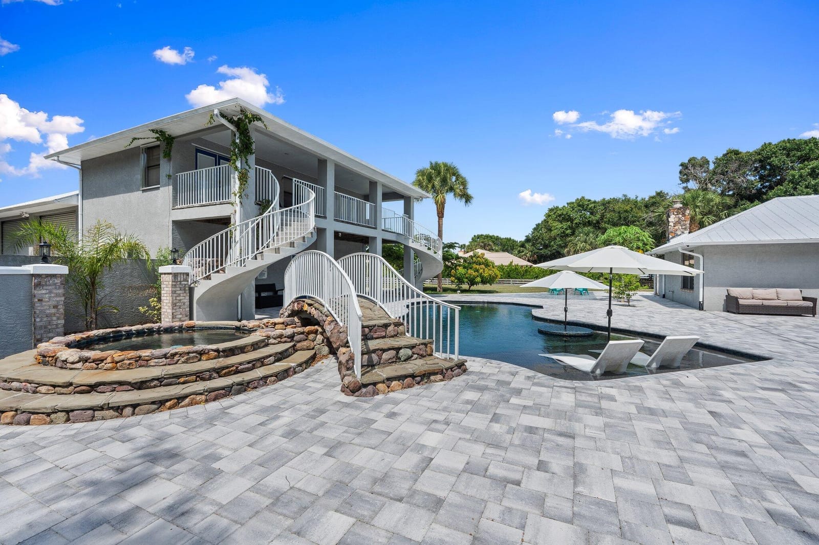 2130 W Boothe Drive, Fort Pierce, FL 34982 photo 12