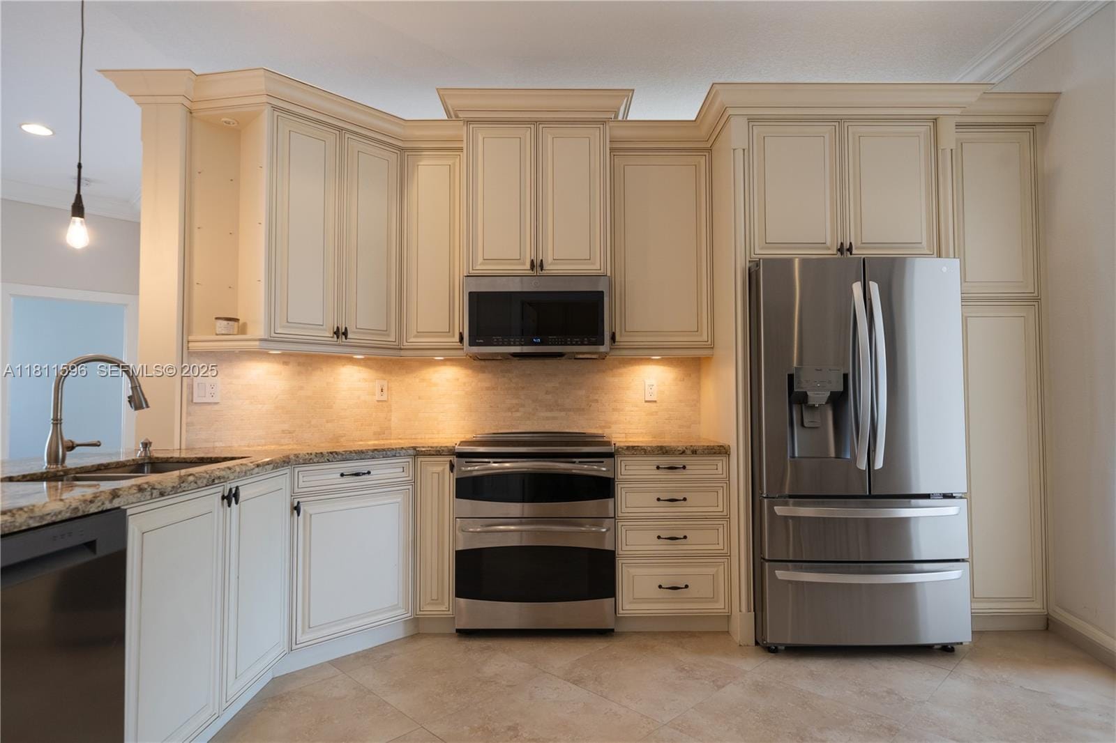 16404 Diamond Place, Weston, FL 33331 photo 3