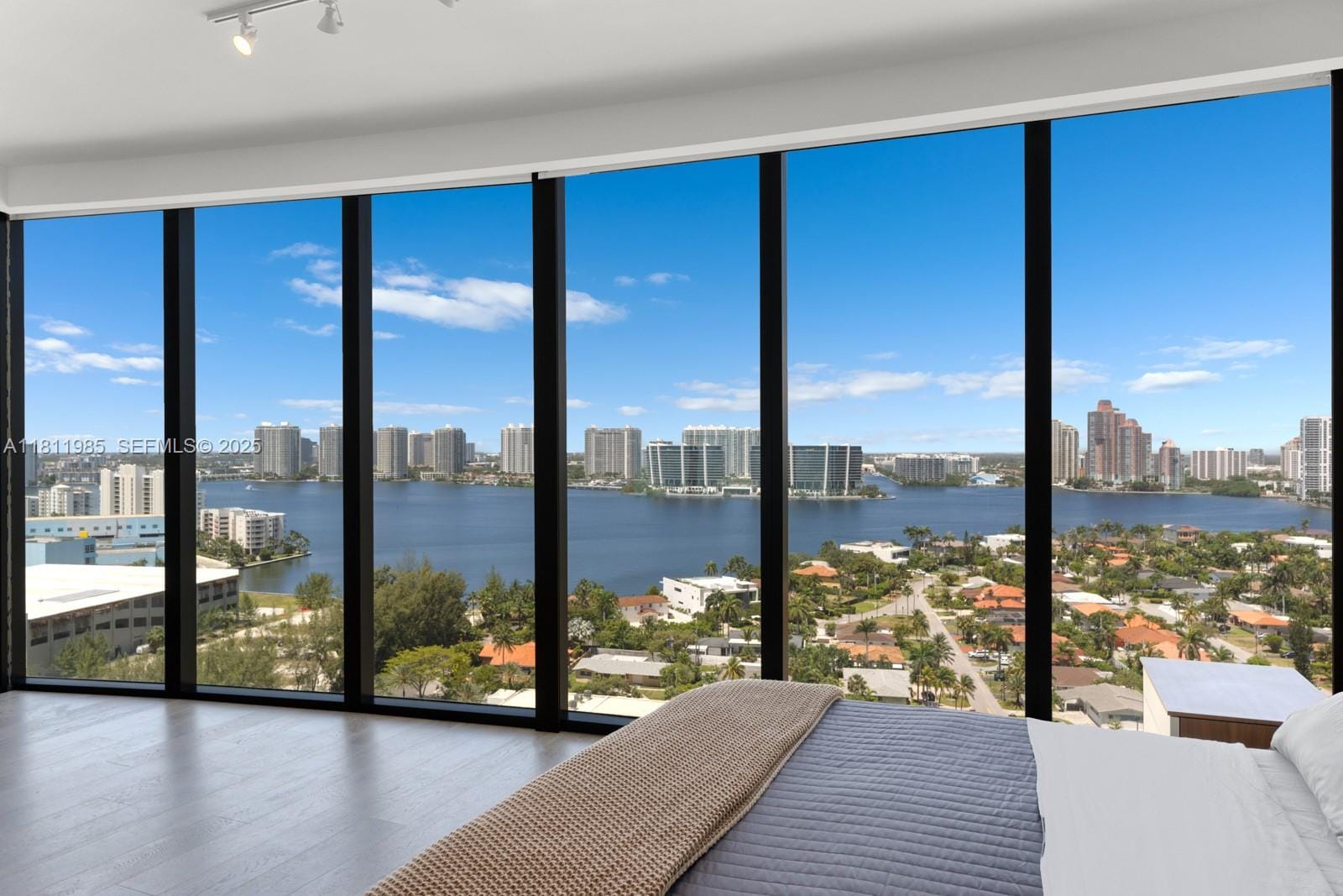 18555 Collins Avenue 1703, Sunny Isles Beach, FL 33160 photo 18