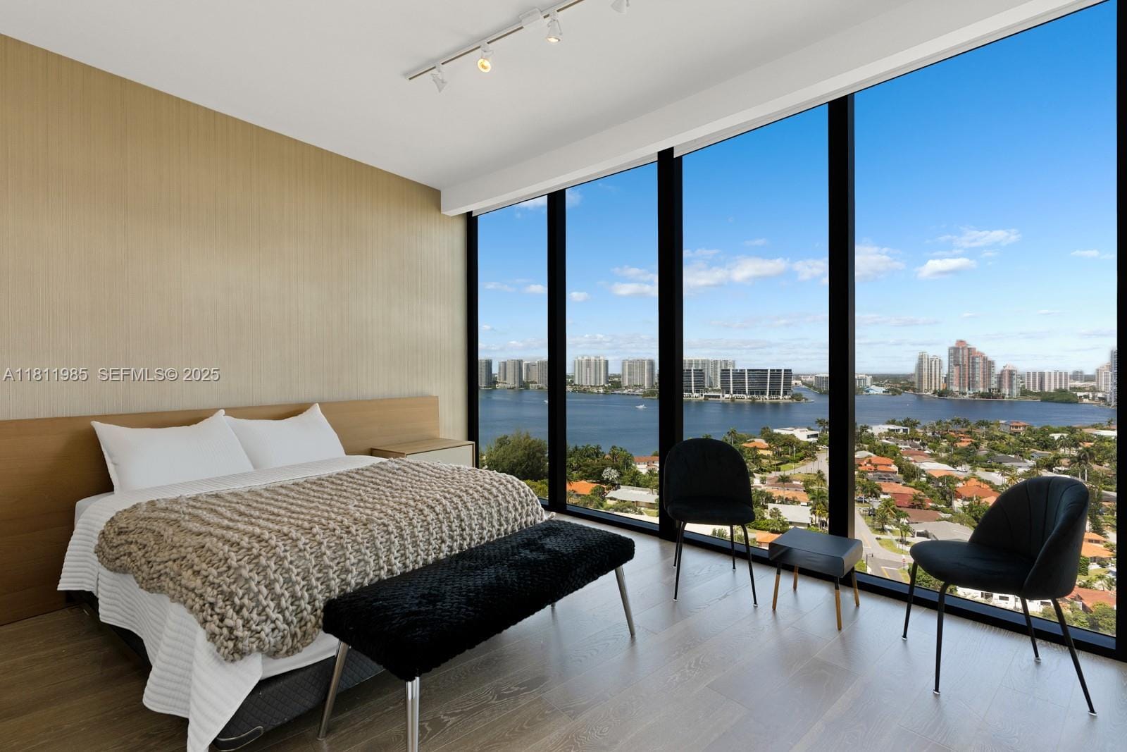 18555 Collins Avenue 1703, Sunny Isles Beach, FL 33160 photo 25