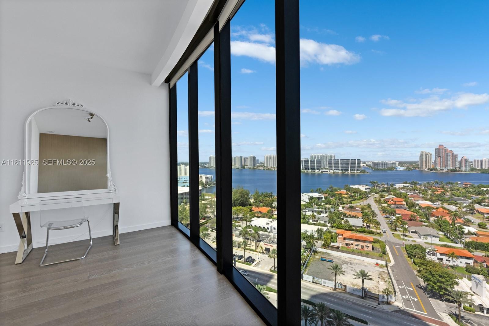 18555 Collins Avenue 1703, Sunny Isles Beach, FL 33160 photo 27