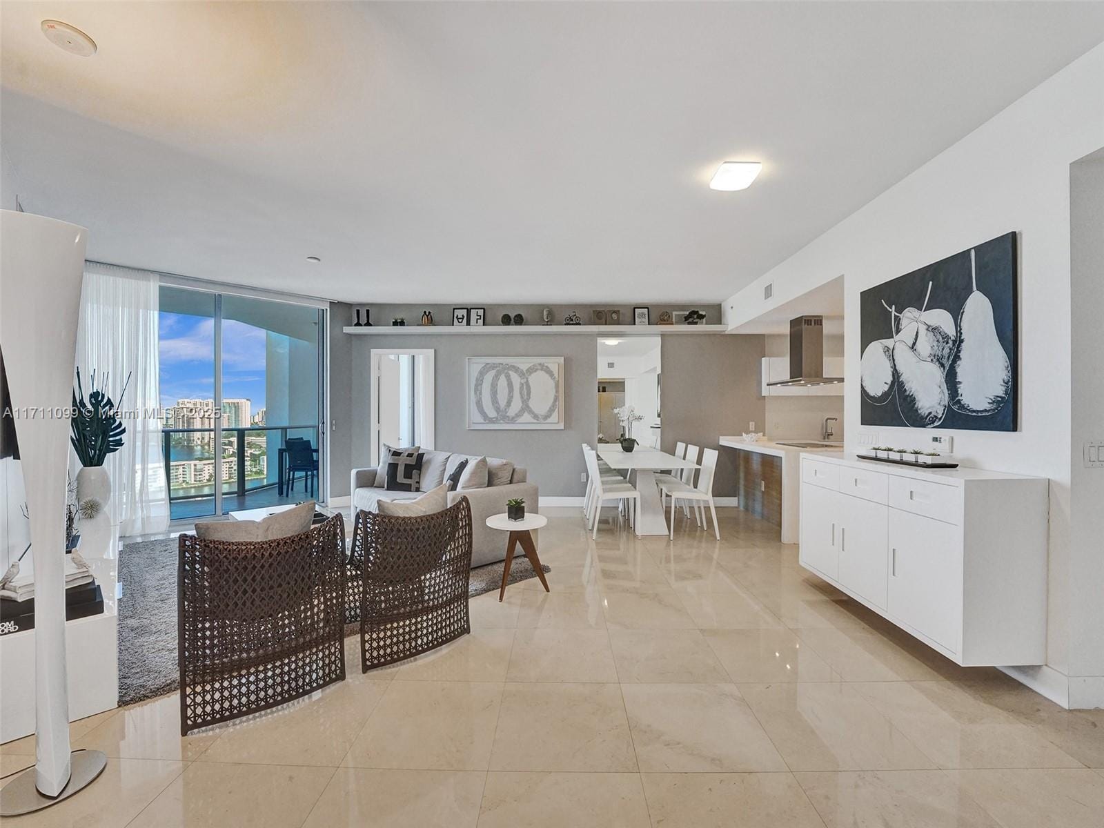 17301 Biscayne Boulevard 2008, North Miami Beach, FL 33160