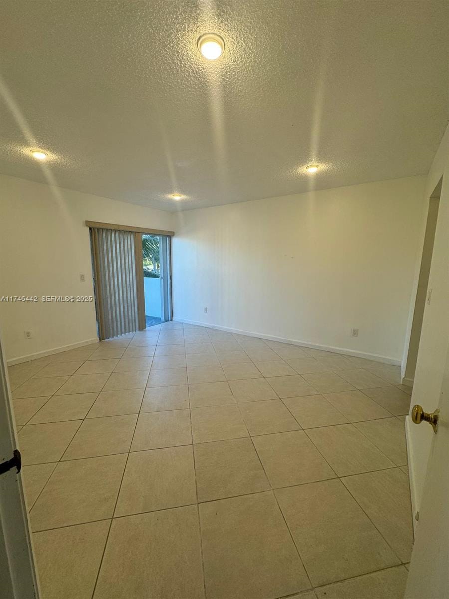 3642 NE 171st Street 306, North Miami Beach, FL 33160 photo 4