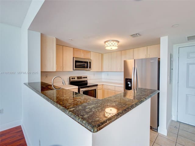 3000 Coral Way 715, Miami, FL 33145