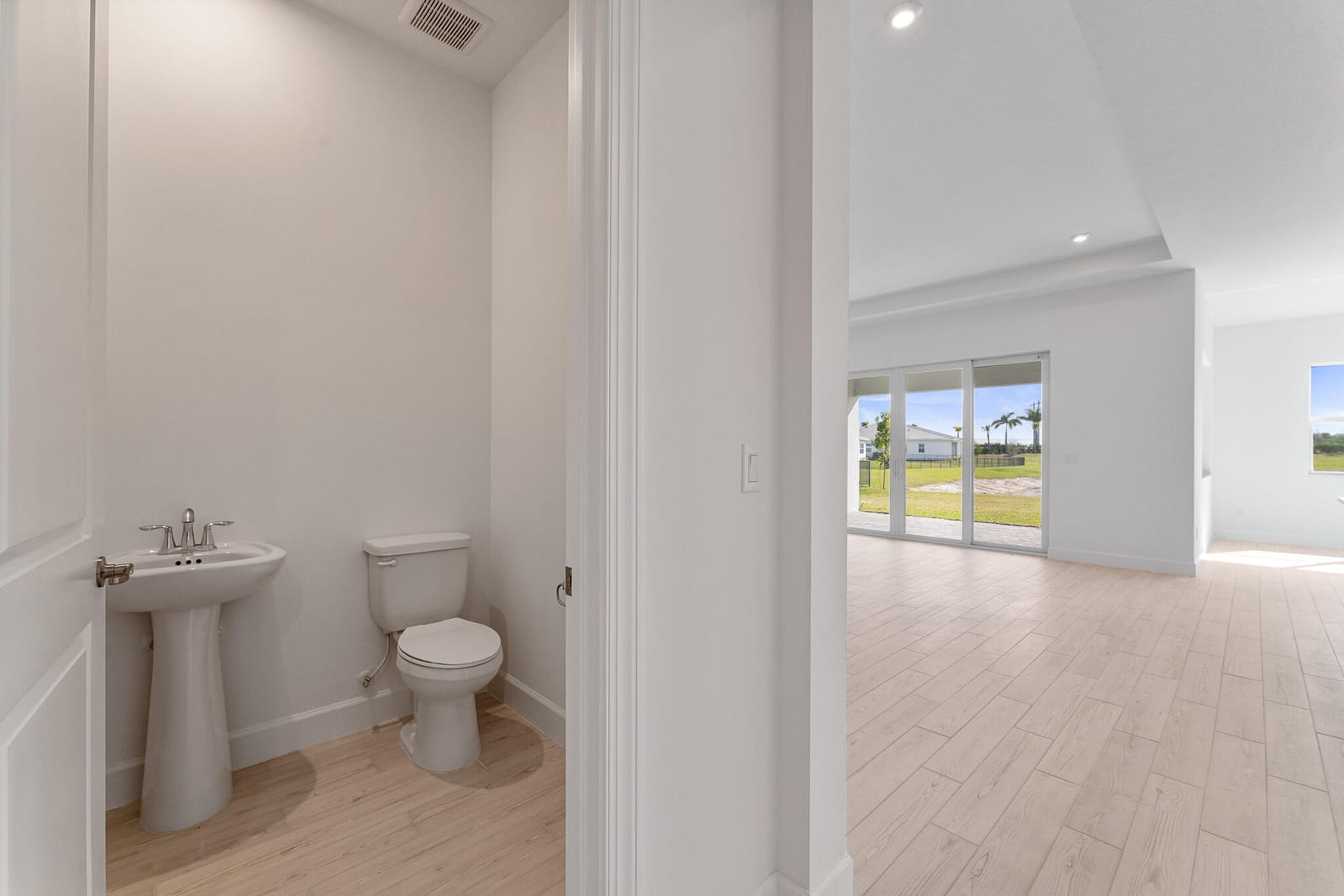 10647 SW Vineyard Drive, Port St. Lucie, FL 34987 photo 8