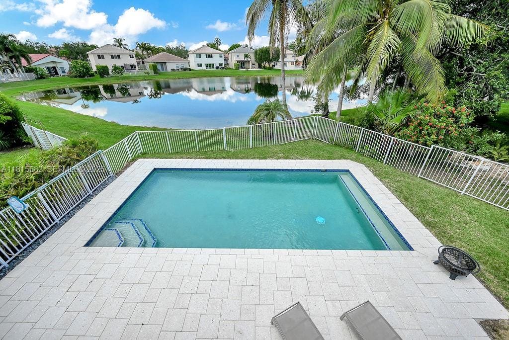 4007 Turquoise Trail, Weston, FL 33331 photo 2