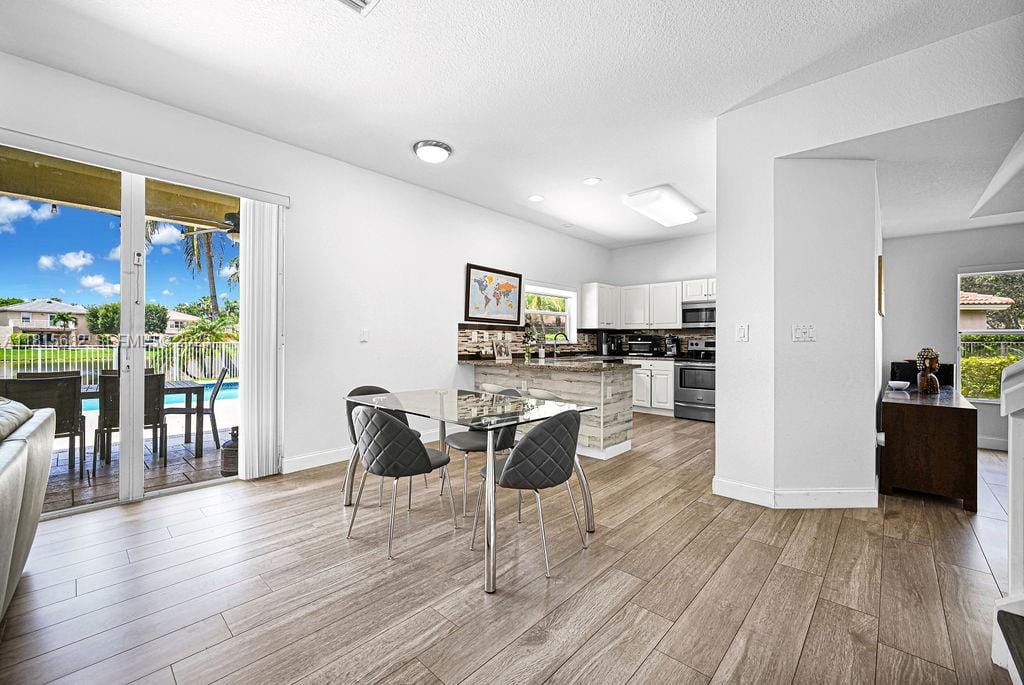 4007 Turquoise Trail, Weston, FL 33331 photo 9