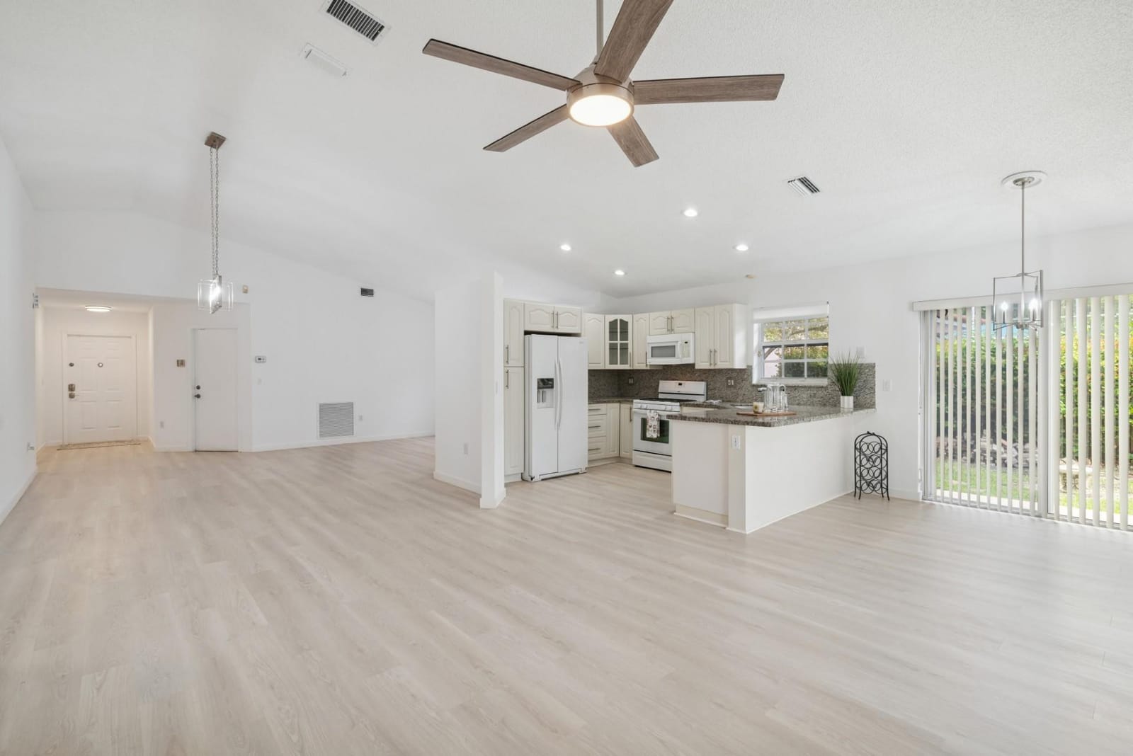64 Gables Boulevard, Weston, FL 33326 photo 14