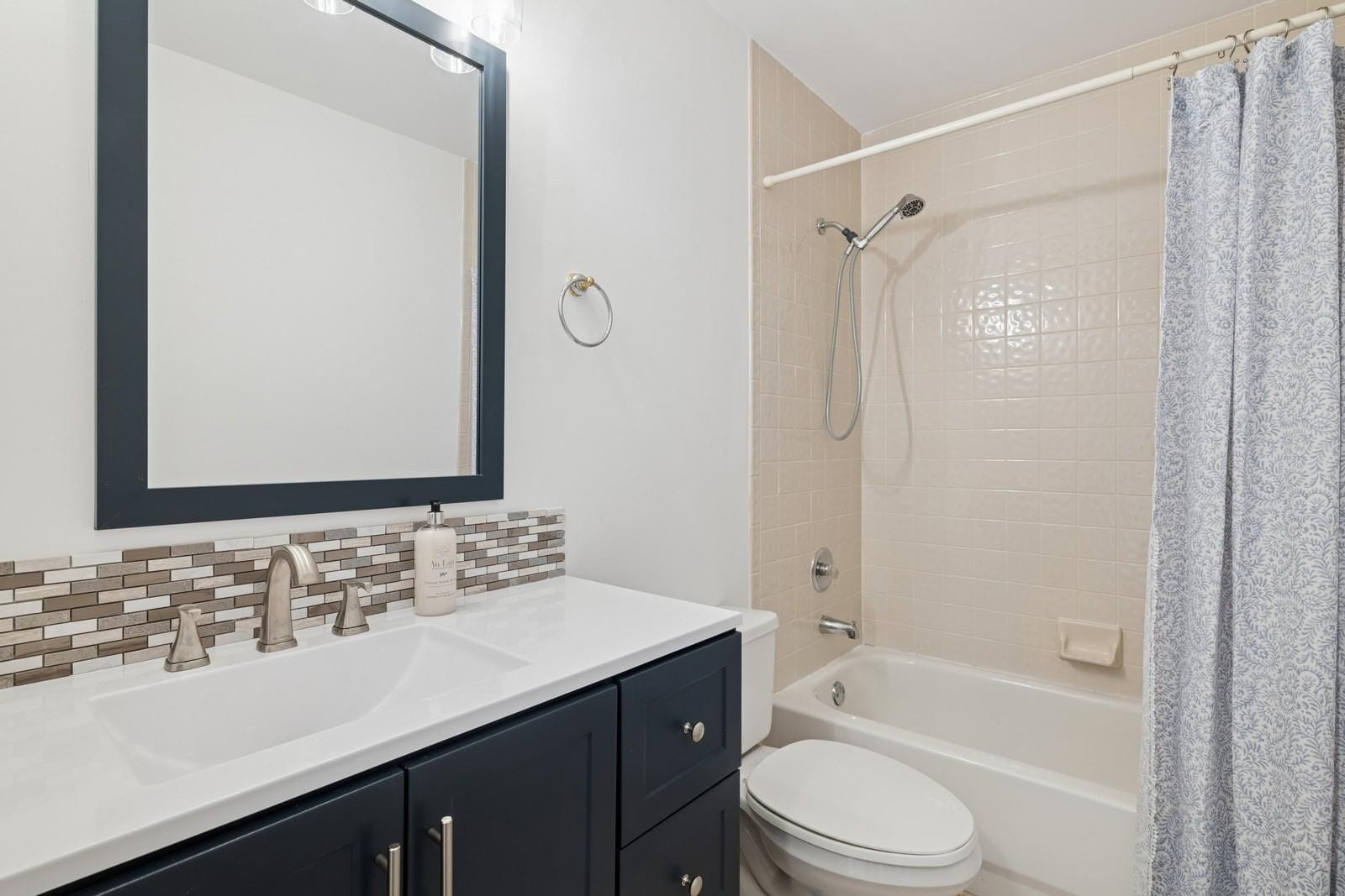 64 Gables Boulevard, Weston, FL 33326 photo 3