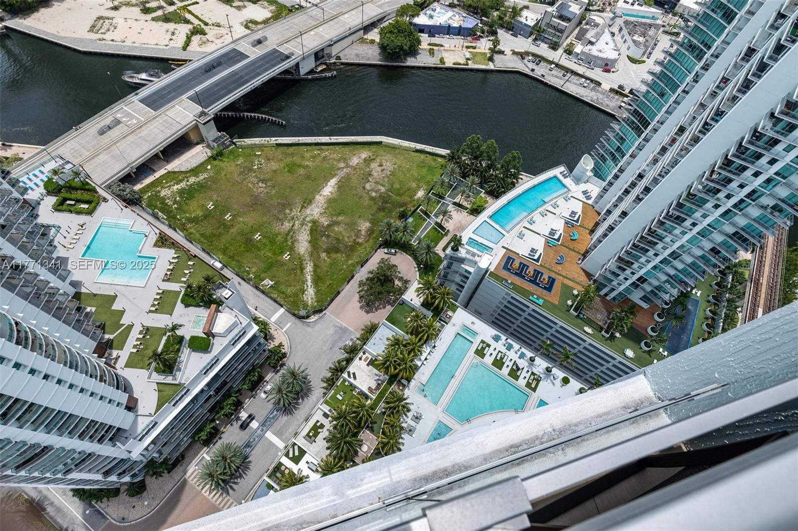 90 SW 3rd Street 4103, Miami, FL 33130 photo 19