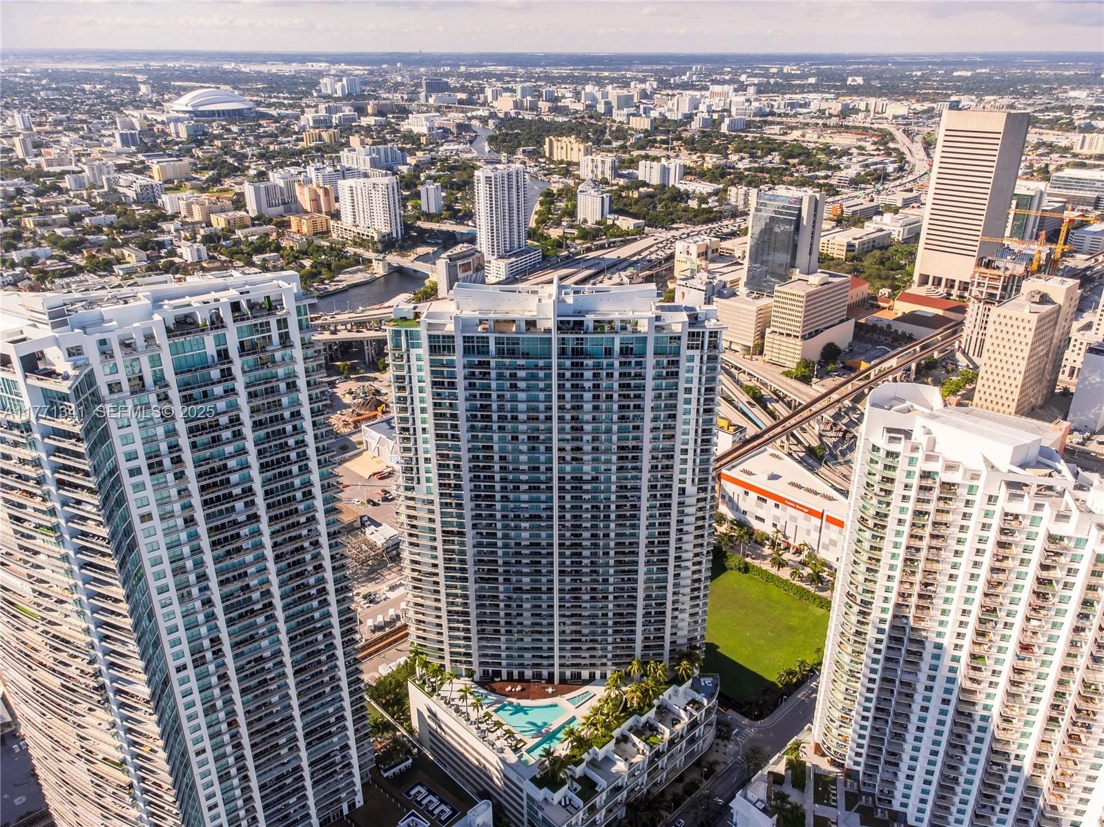 90 SW 3rd Street 4103, Miami, FL 33130 photo 30