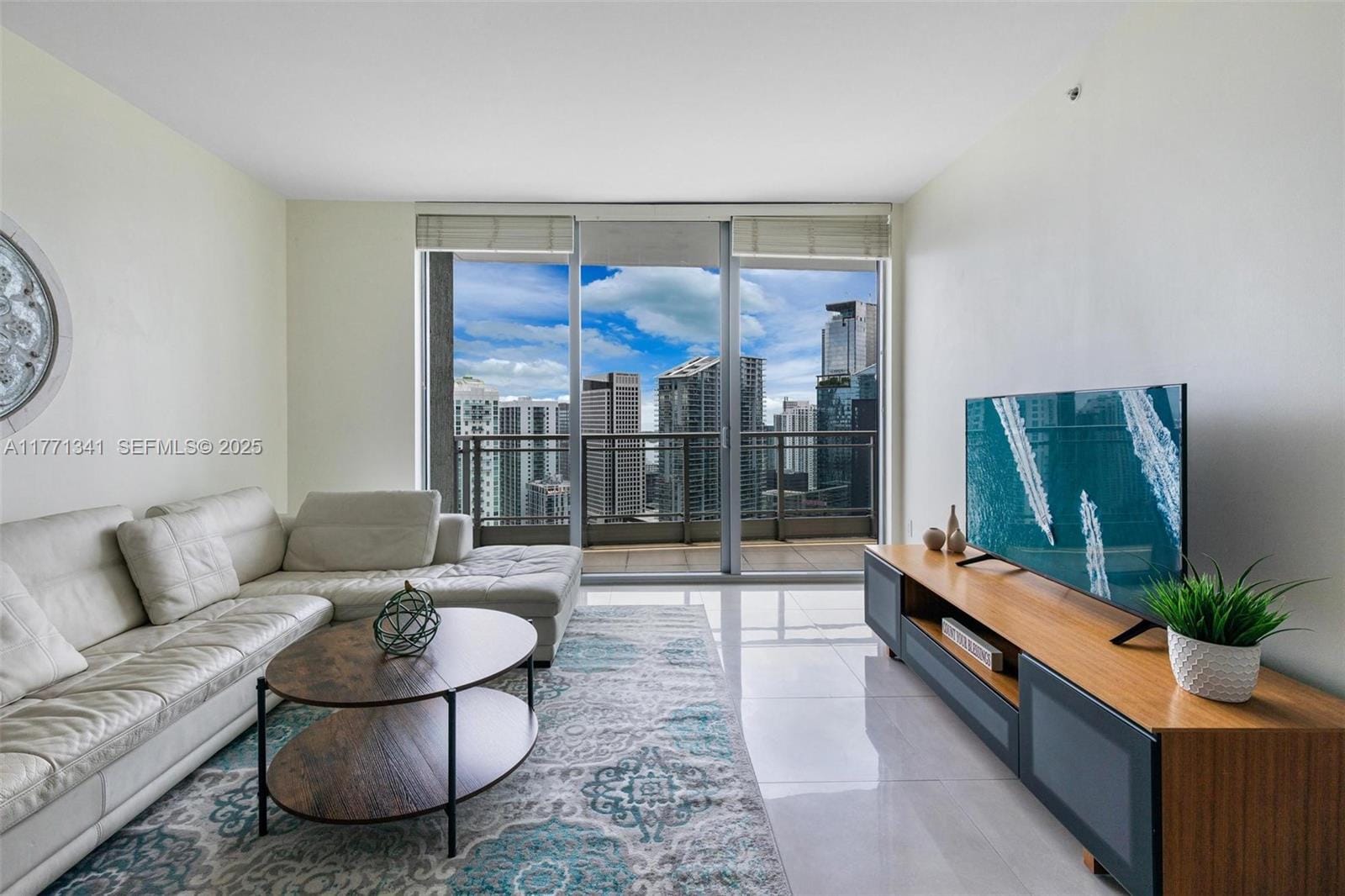90 SW 3rd Street 4103 — photo 4