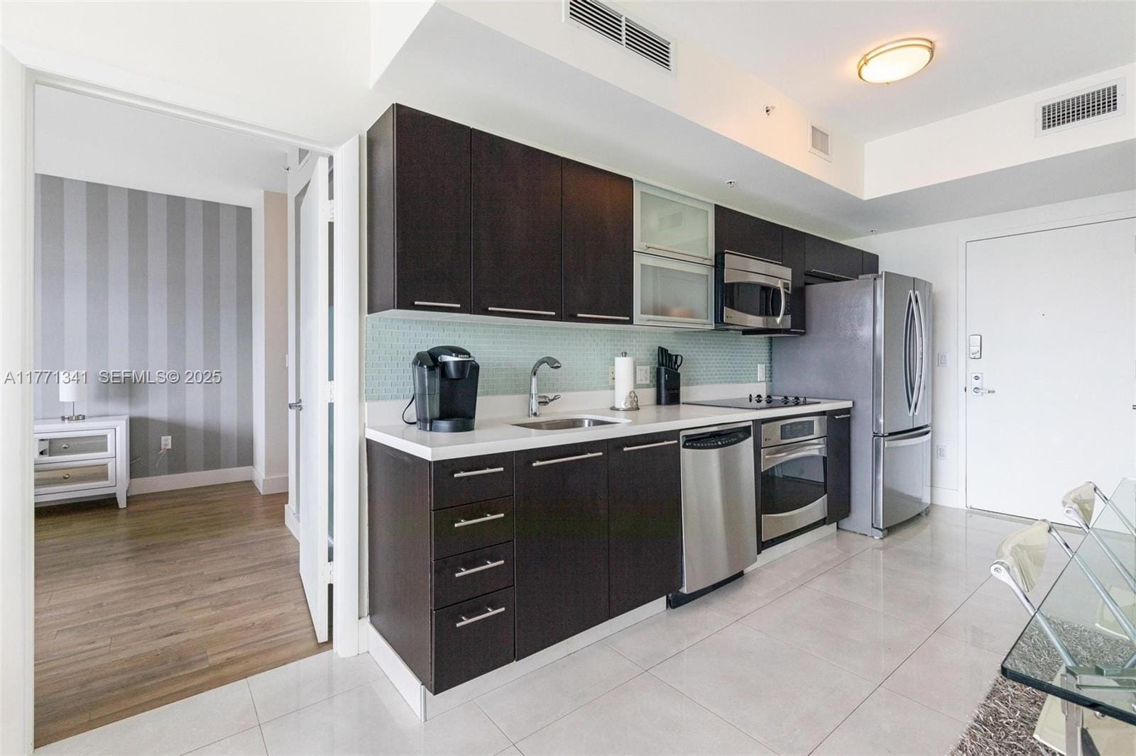 90 SW 3rd Street 4103 — photo 7