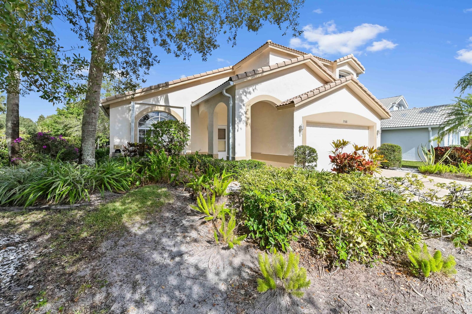 2501 Egret Lake Drive — photo 2